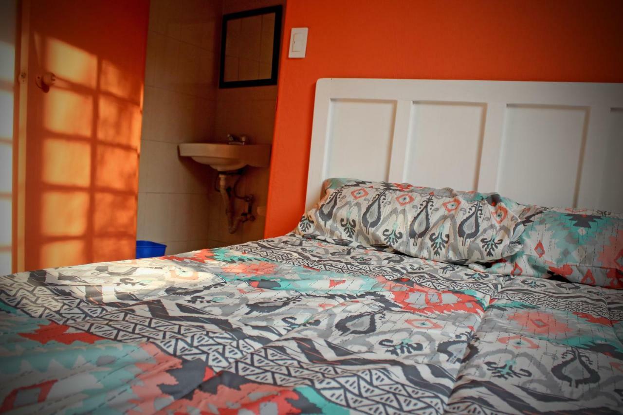 Hostal Americana Guadalajara Zewnętrze zdjęcie