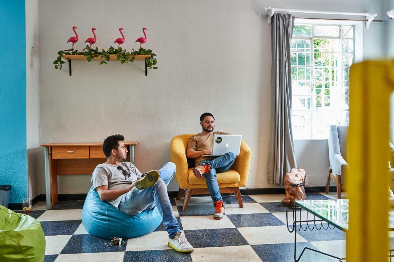 Hostal Americana Guadalajara Zewnętrze zdjęcie
